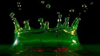 Water Splash Wallpaper