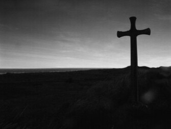 Cross And Grave Desktop Pc Mac Wallpaper