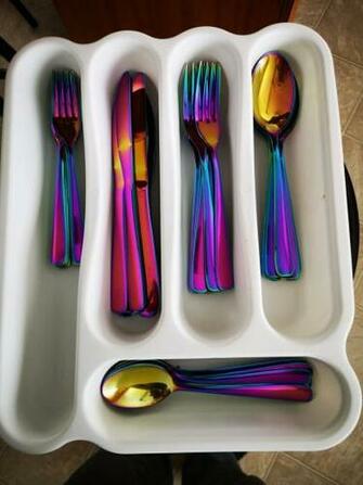 Neochrome Cutlery Set 9gag