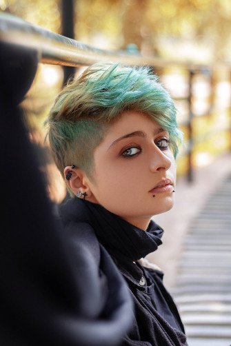 Green Haired Tomboy 91izqdy4nrs08tlt Wallpaper
