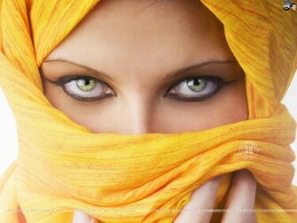 Arab Women In Hijab Wallpaper