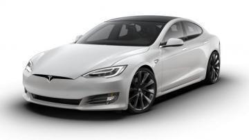 Tesla Model S Plaid First Look Lord Helmet Approves