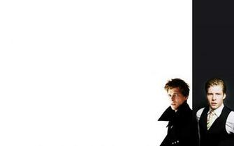 Hunter Parrish Background