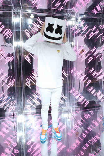 Pink Glass Wall Marshmello HD iPhone Wallpaper