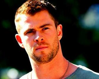 Actor Chris Hemsworth Pictures Wallpaper And HD Image Zardly