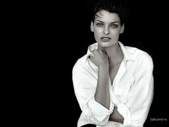 Linda Evangelista Wallpaper