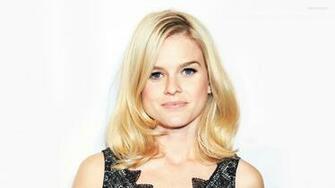 Alice Eve Wallpaper HD