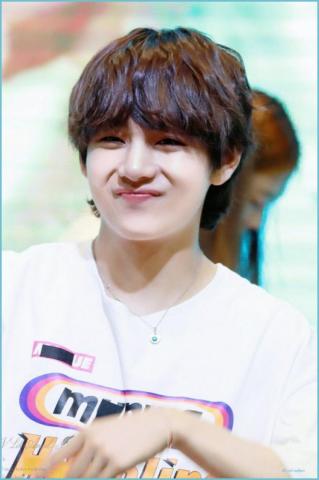 Kim Taehyung Cute Wallpaper Bts V