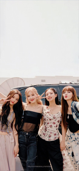 Yilindesigns L Bp Locks On X Edited Blackpink Wallpaper
