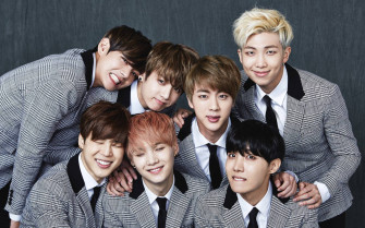 Bts Group Photo Wallpaper