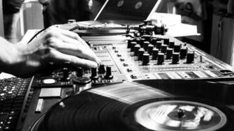 Turntables Wallpaper
