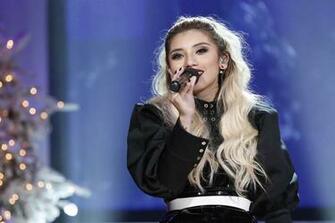 Kirstin Maldonado Wallpaper