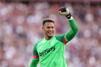 Alphonse Areola Repaid His Million Fee With Terrific Performance Wallpaper
