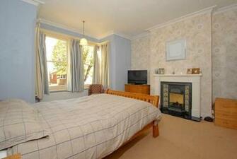 Feature Wall Wallpaper Design Ideas Photos Inspiration Rightmove