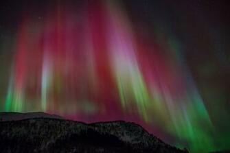 Aurora Borealis The Northern Lights Sky Stars Night Wallpaper