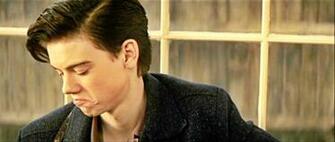 Thomas Sangster Image Brodie As Paul