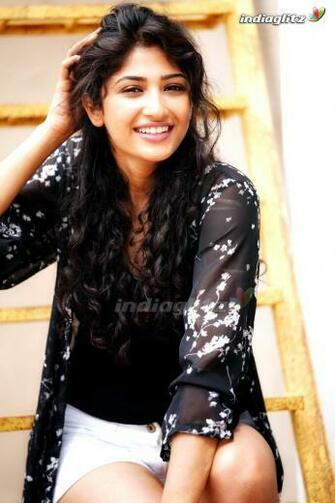 Roshini Prakash Photos Tamil Actress Image Gallery