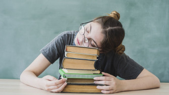Teenagers Vs Sleep How Screen Time Is Getting In The Way