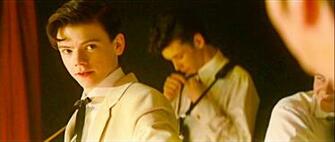 Thomas Sangster Image Brodie As Paul