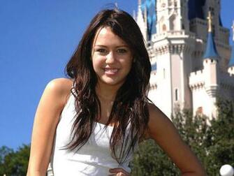 Miley Cyrus HD Wallpaper