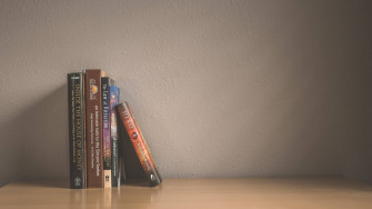 Aesthetic Book Desktop Wallpaper