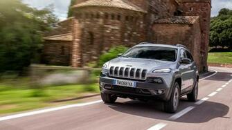 Jeep Cherokee Wallpaper