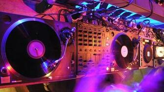 Dj Wallpaper Music In