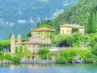 Casa Sul Lago Di Como Wallpaper