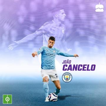 Besoccer En Manchester City S Joao Cancelo Celebrates His
