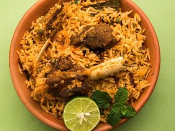 What The Fork Kunal Vijayakar Explores Luxuriousness