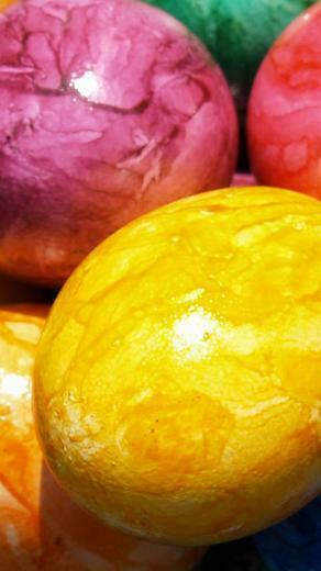 Easter Eggs iPhone HD Wallpaper