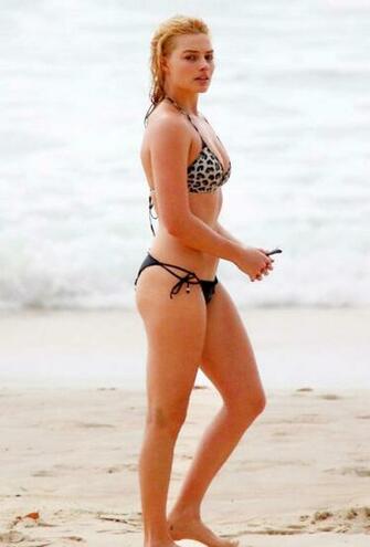Margot Robbie In Bikini Gotceleb