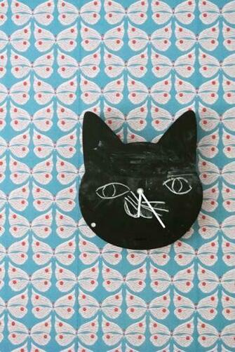 Cat Clock And Butterfly Wallpaper Walls