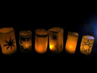 Lanterns Analog Clock That Fly Across The Tangled