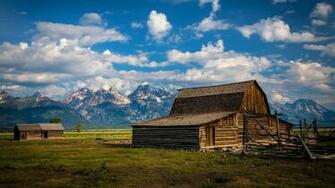 Old Barn HD Wallpaper Background