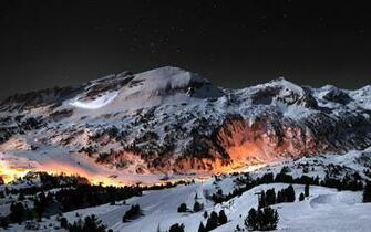 Winter Snow Peisaje In Mountain