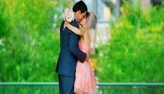 Couple Kissing HD Wallpaper Wide Desktop Love In