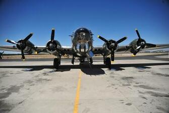Voyage Sentimental B17 Wallpaper