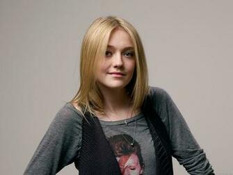 Dakota Fanning HD Wallpaper