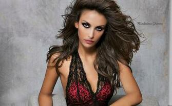 Pin Madalina Diana Wallpaper