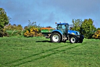 Tractor Spreading Fertilizer Photos Wallpaper Desktop Background