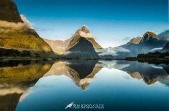 Wednesday Wallpaper Mitre Peak Mirror Reflection Milford Sound