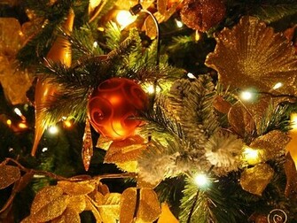 Christmas Tree Desktop Wallpaper
