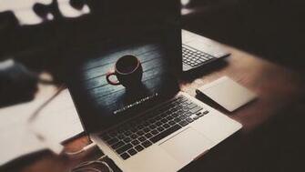 Pro Wallpaper Apple Background Laptop Headphones Table