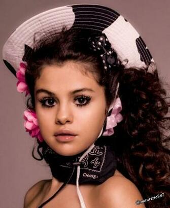 Selena Gomez Photo