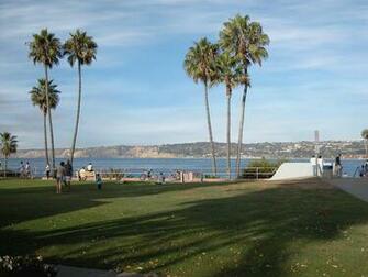 La Jolla Cove Moonlight Beach Near