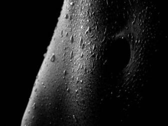 Black End White Female Belly Body Sweat Drops Wallpaper