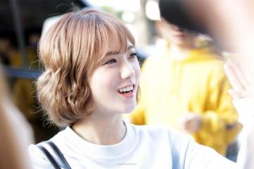 Lee Luda Wallpaper Asiachan Kpop Image Board
