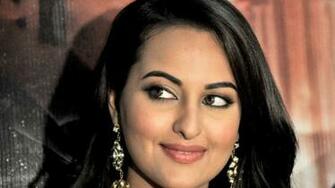 Sonakshi Sinha High Resolution Wallpaper For Desktop