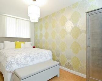 Metallic Green And Silver Wallpaper Beautiful Homes Design